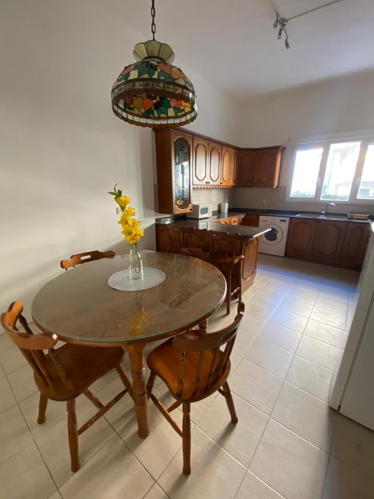 Bright And Airy Room, Shared Bathroom, St Julians San Giuliano
